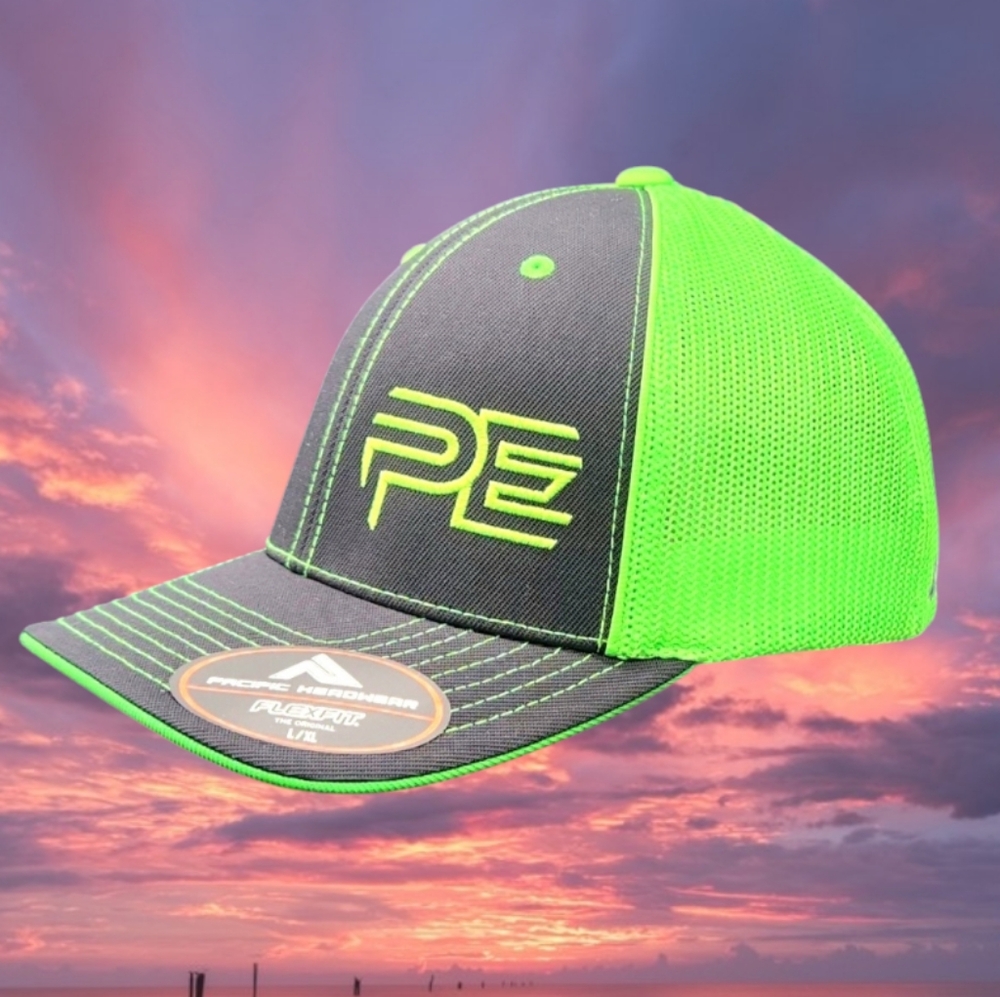 'PE' Pacific Headwear Pro Modle Flexfit Size Large/Extra Large 7¾ - 8 Fitted Cap